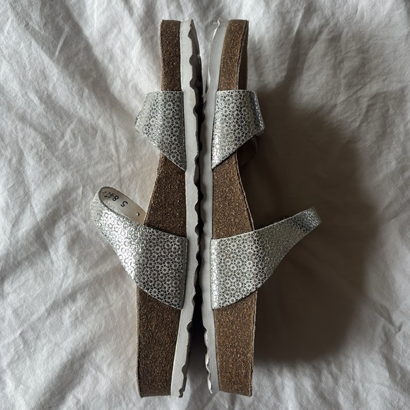 Mephisto Norie Silver Fiore Metallic Leather Sandal, 37 - Picture 3 of 7